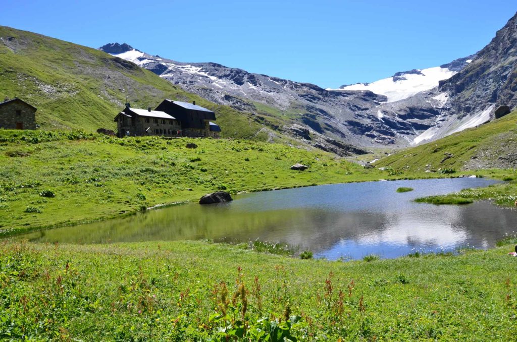 rifugio bezzi valgrisenche