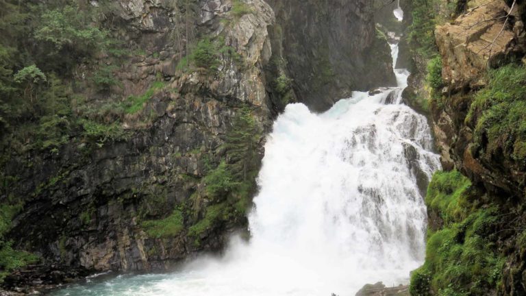 cascate di riva di tures trentino