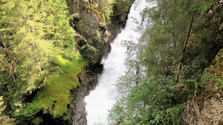 cascate di riva di tures trentino