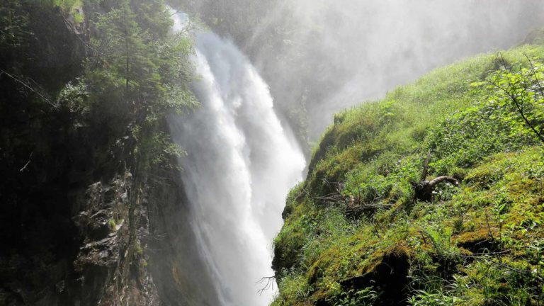 cascate di riva di tures trentino