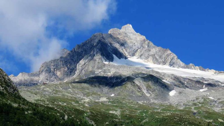 cima vazzeda e rifugio camerini