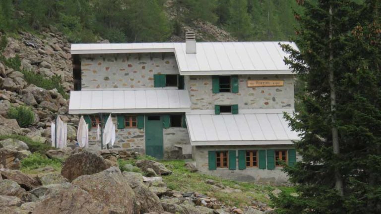 rifugio gerli porro e ventina alta valmalenco