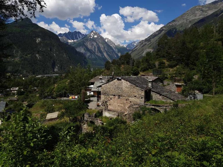 la ruine alta valdigne