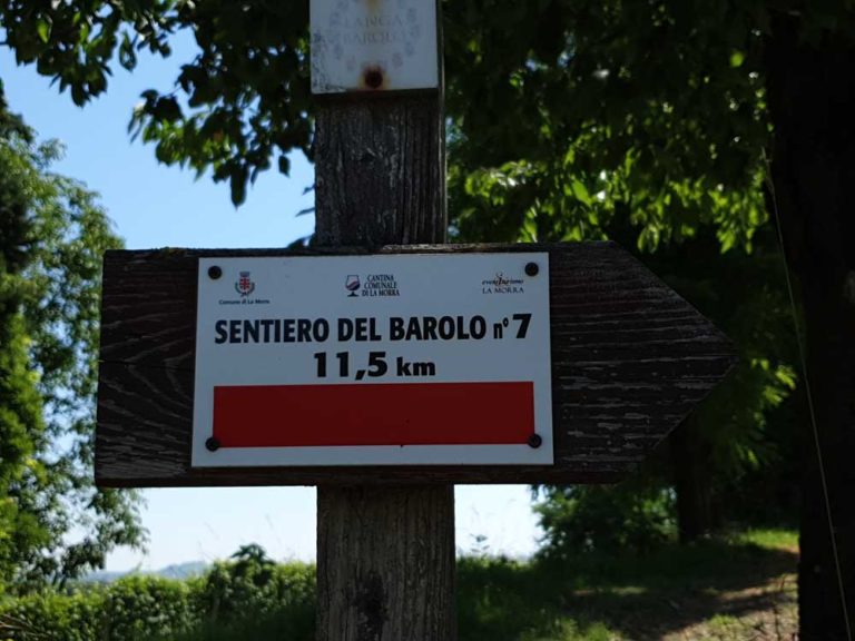 la morra sentiero numero 7 langhe roero