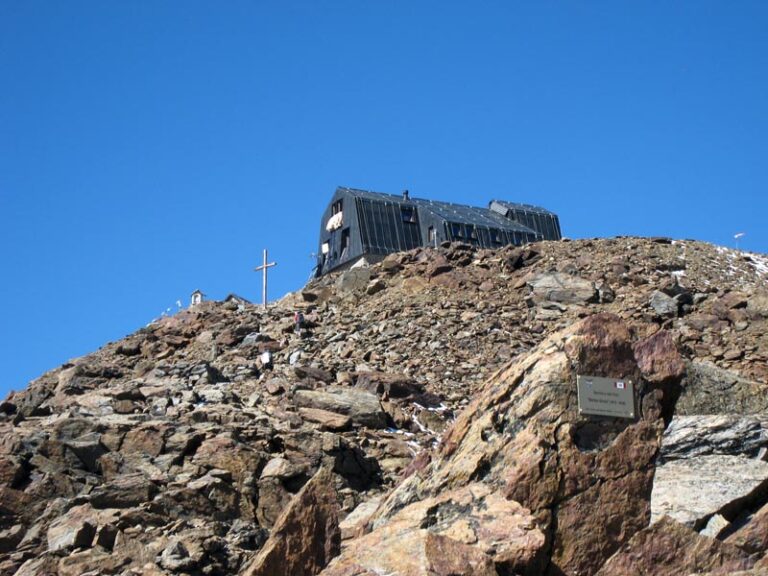 Rifugio Mantova al Vioz