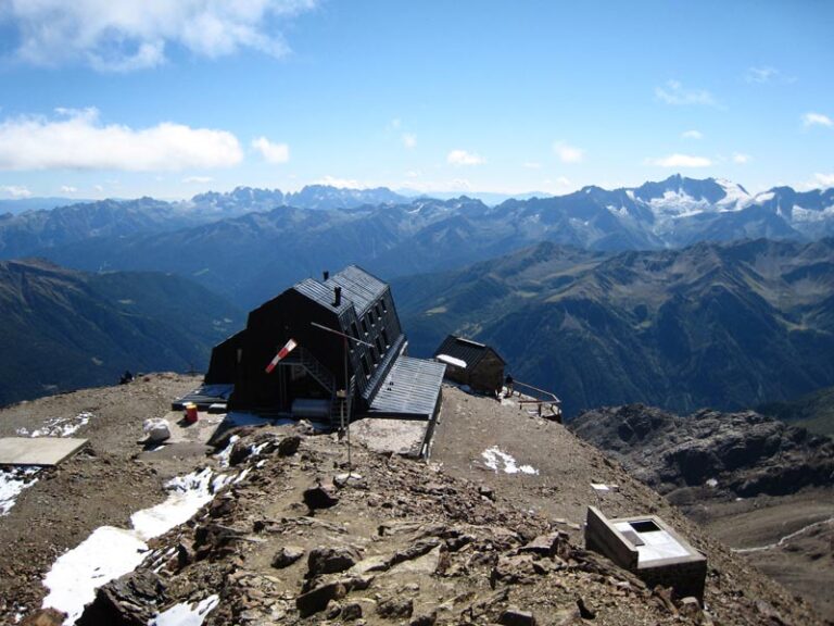 rifugio mantova al vioz