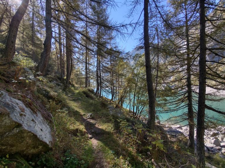 sentiero lago di agaro