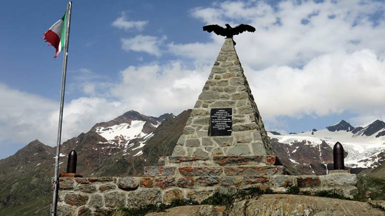 passo gavia monumento ai caduti