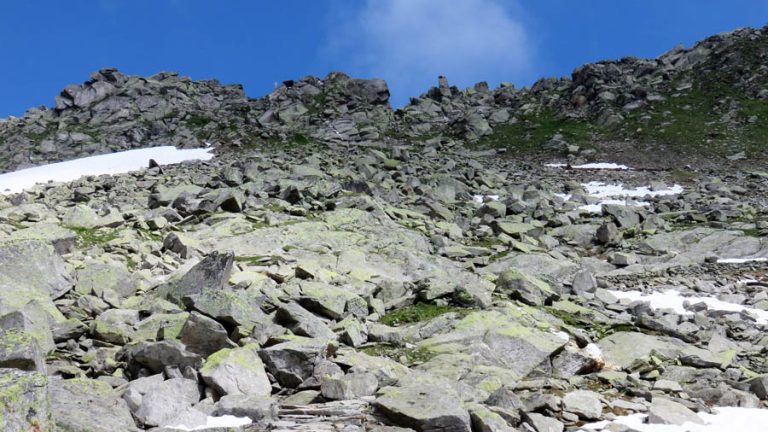 passo dei tauri pietraia