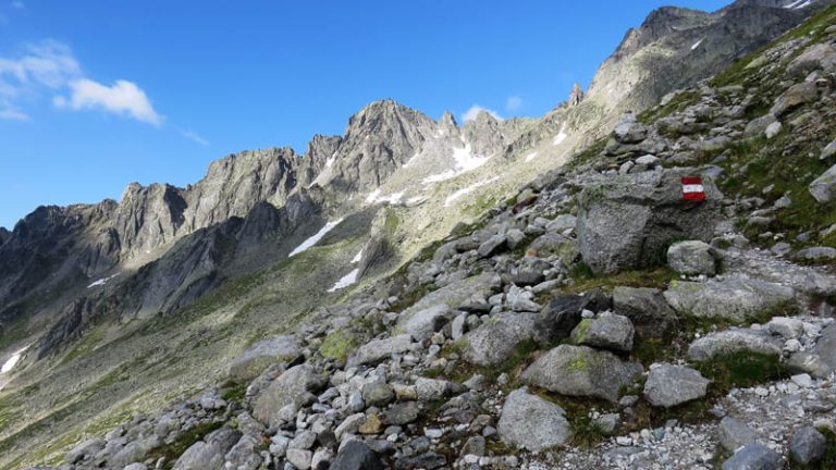 rifugio sasso nero sentiero di salita