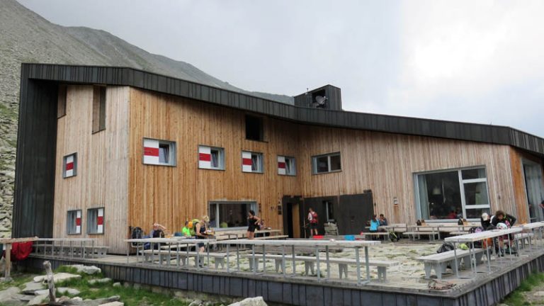 rifugio ponte di ghiaccio