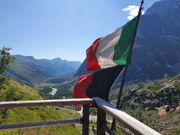 rifugio elena val ferret