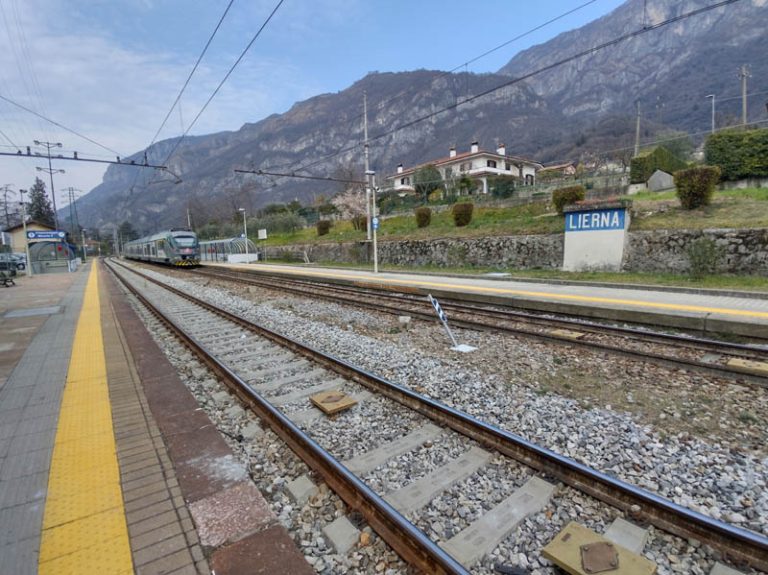 stazione ferroviaria di Lierna