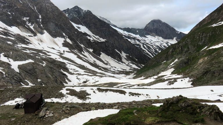 sentiero di salita rifugio giogo lungo