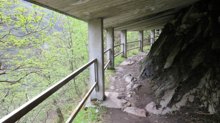 nel tunnel verso Codera