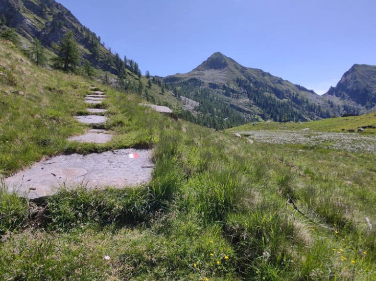 sentiero lago panelatte