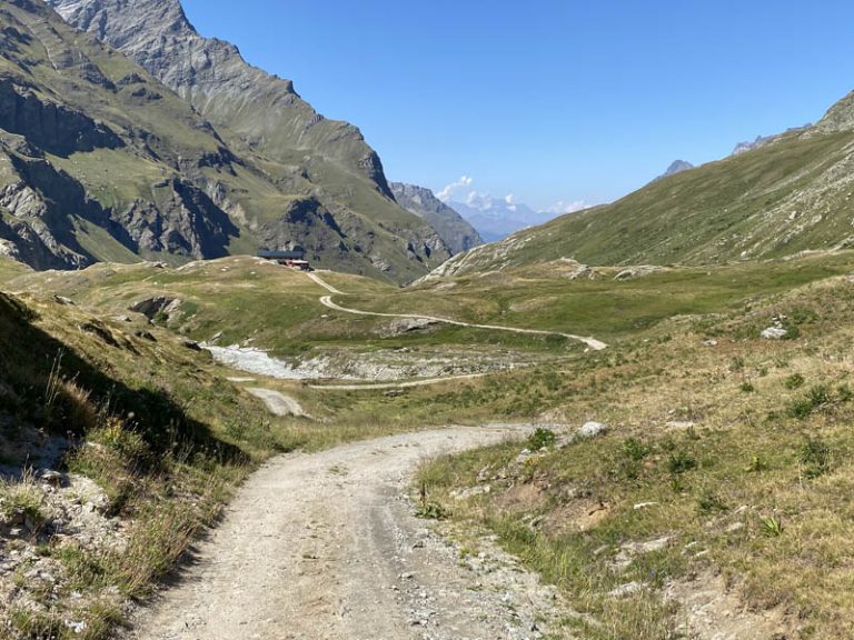 sentiero lago tzanteleina