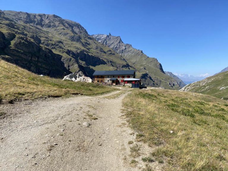 sentiero lago tzanteleina