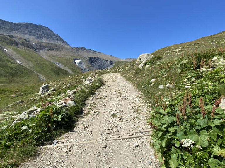 val veny sentiero per la casermetta