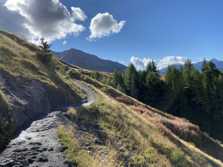 sentiero rifugio bertone