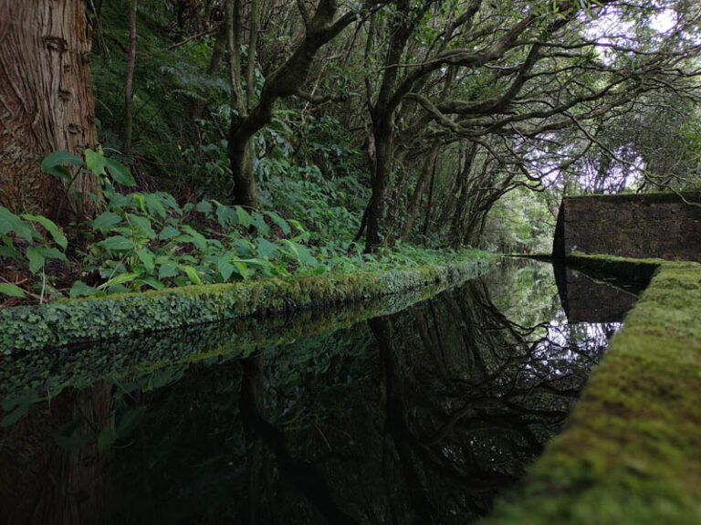 sentiero lagoa do fogo