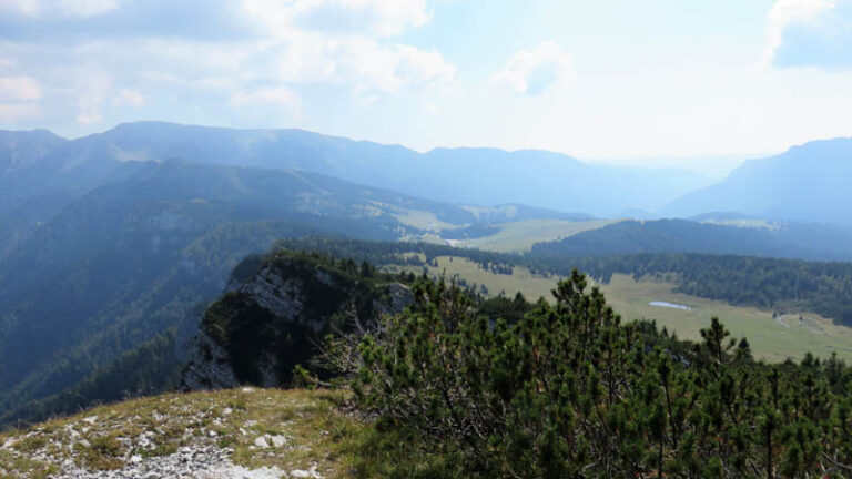 Val d'Assa coi rifugi Formica e Larici