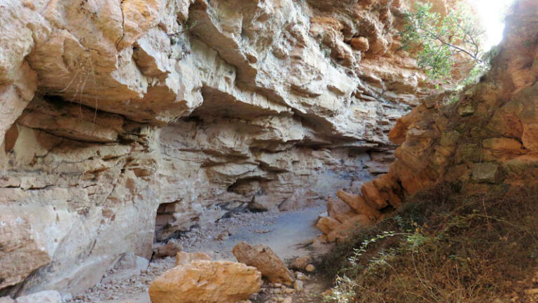 Cava Vecchia sentiero cultura Borgio Verezzi