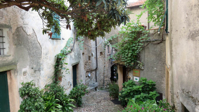 Crosa sentiero natura borgio verezzi