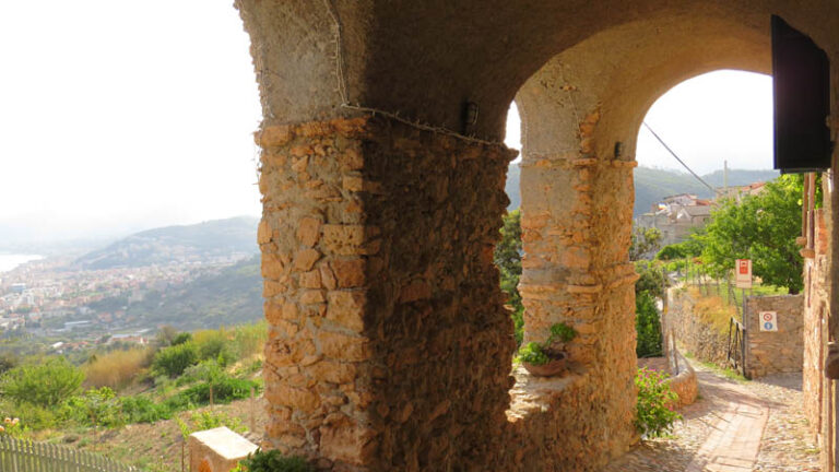 portici panoramici porticato Roccaro