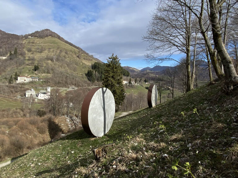 sentiero dei grandi alberi morterone