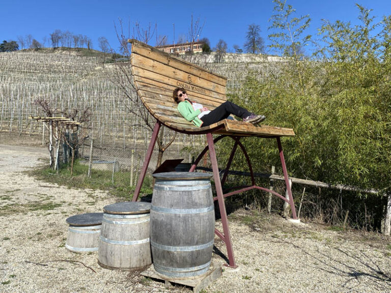 la panchina dei giganti della Cascina Munesteu