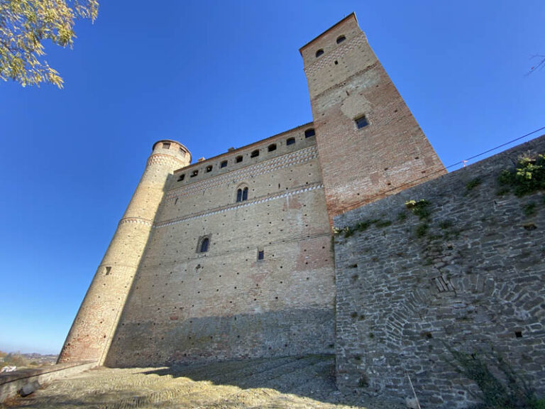 il castello di Serralunga d'Alba