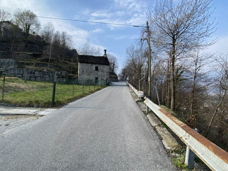 via Pello a Masera