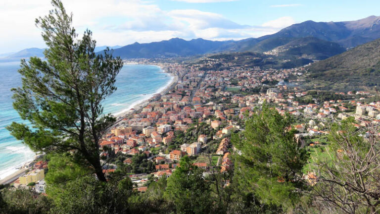 via carri matti, vista dal sentiero