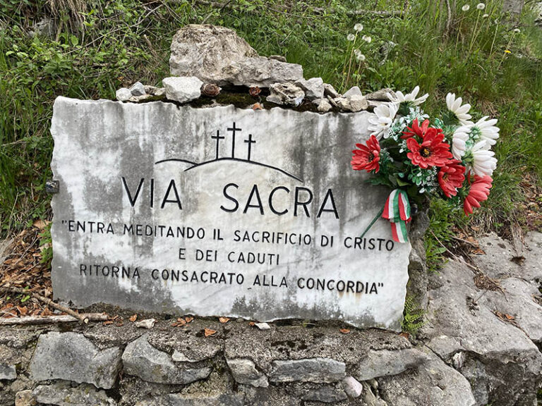 via sacra monte tre croci