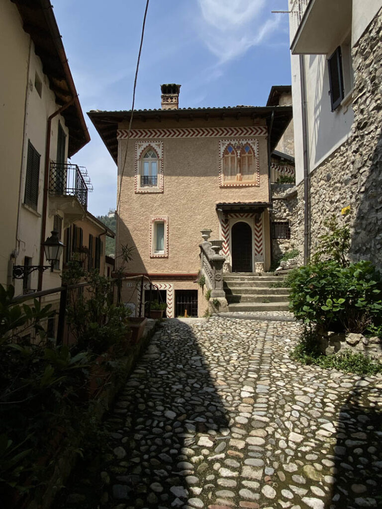 Borgo di Santa Maria del Monte