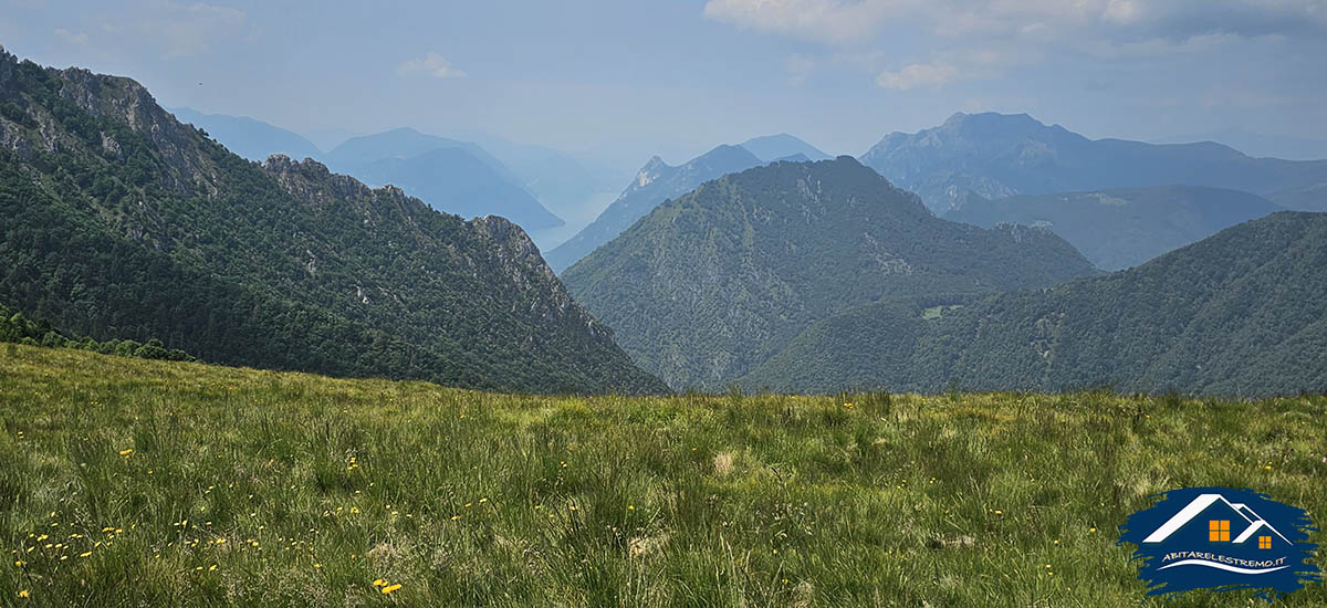 il panorama dal pianoro della chiesetta di Sant'Amate