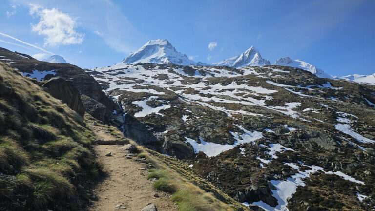 sentiero di salita rifugio vittorio emanuele II