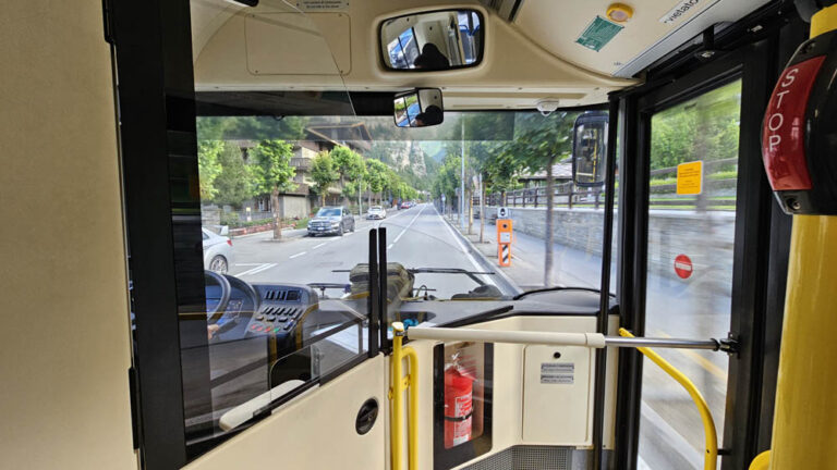 bus navetta Courmayeur - Arnouvaz