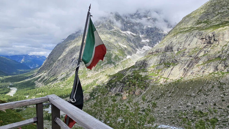 bandiera terrazza rifugio elena