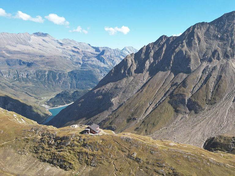 rifugio città di busto alta val formazza