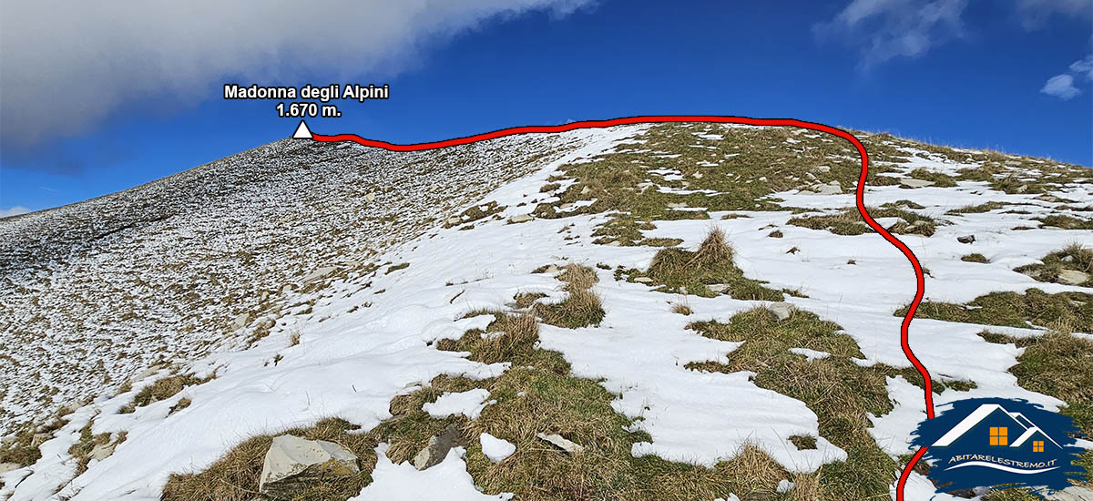 sentiero di salita verso la madonnina degli alpini