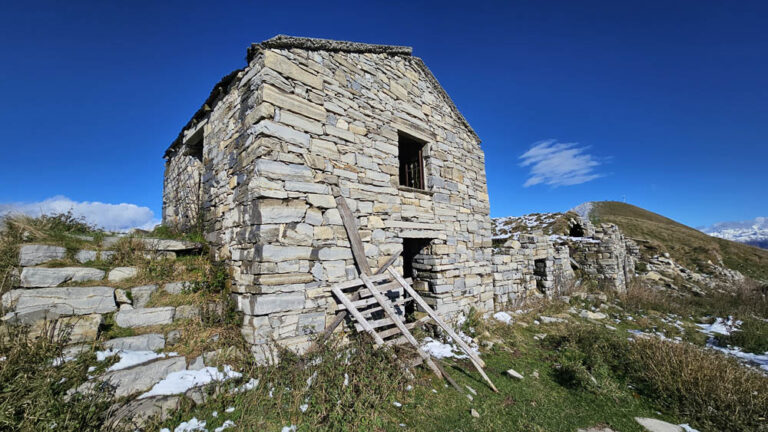 ruderi dell'Alpe di Tremezzo